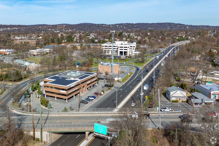 More Photos Of 23-00 State Route 208, Fair Lawn Medical For Lease