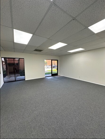 More Photos Of 2370-2420 W Carson St, Torrance Unknown For Lease