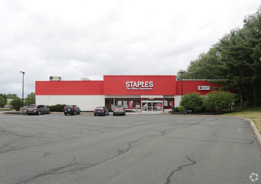 More Photos Of 1440 Central Ave, Colonie Unknown For Lease