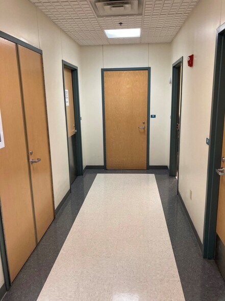 More Photos Of 6221 Transit Rd, Depew Office For Sale