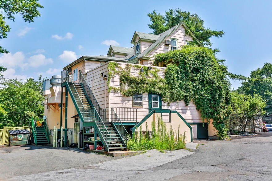 More Photos Of 530 Milton Rd, Rye Restaurant For Sale
