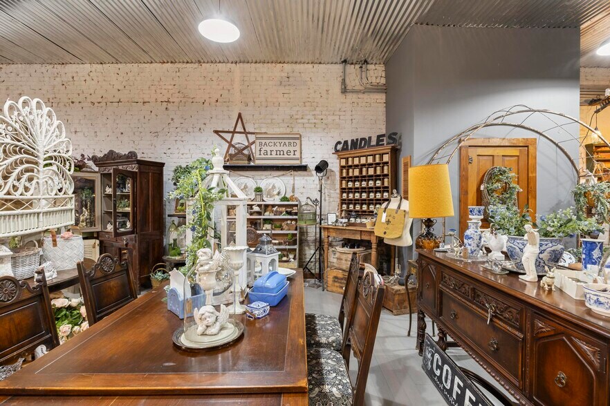 More Photos Of 128 S 6th St, Plattsmouth Storefront Retail Residential For Sale