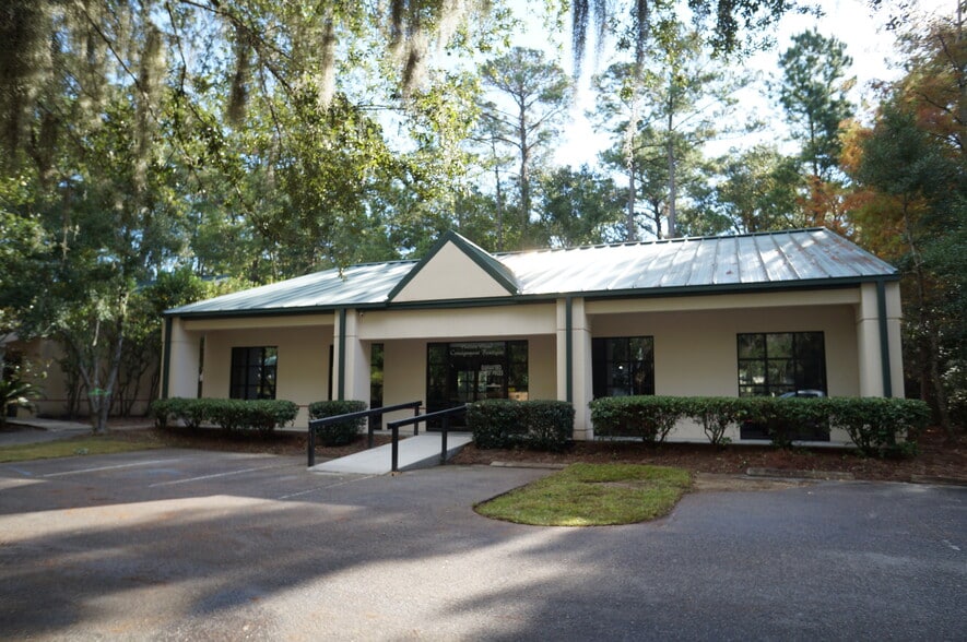 More Photos Of 1504 Fording Island Rd, Bluffton Freestanding For Lease