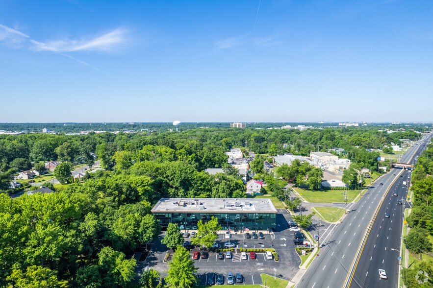 More Photos Of 523 Hollywood Ave, Cherry Hill Office For Lease