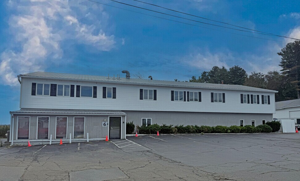 More Photos Of 1 Lafayette Rd, Hampton Flex For Sale
