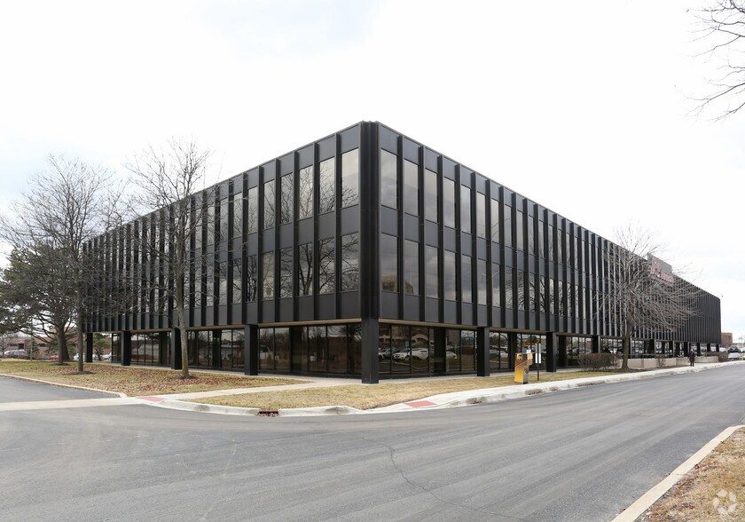 Primary Photo Of 2222 Kensington Ct, Oak Brook Office For Lease