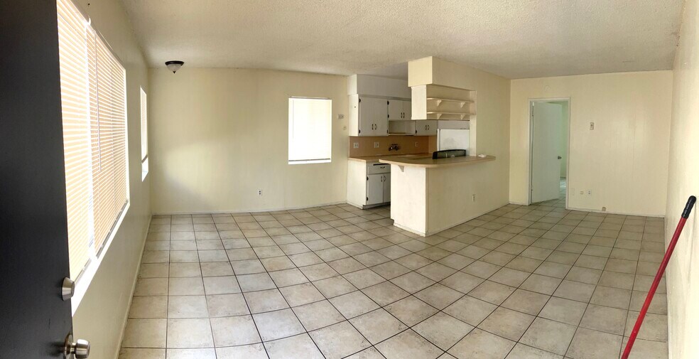 More Photos Of 3877 Menlo Ave, San Diego Apartments For Sale