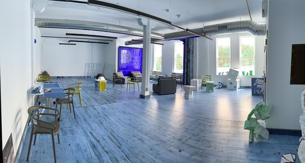 More Photos Of 1970 W Fayette St, Syracuse Office Residential For Lease