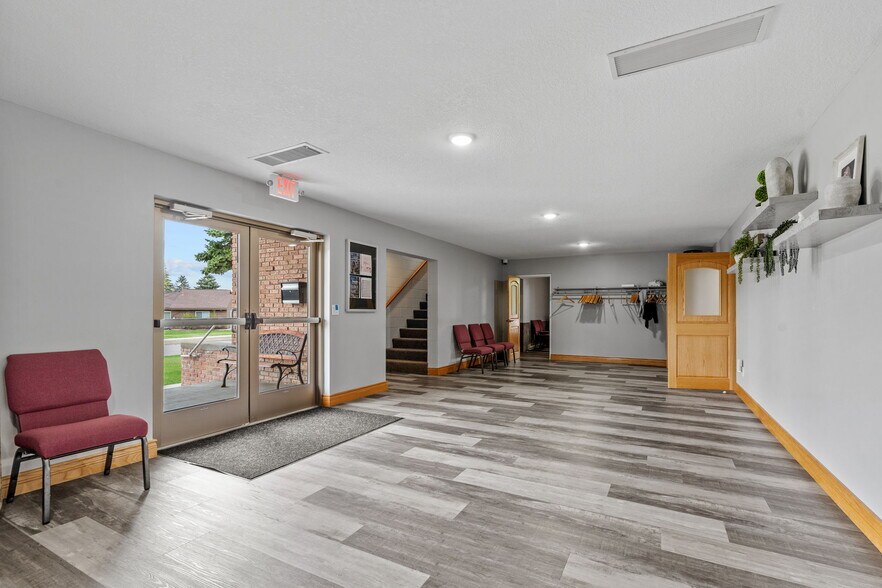More Photos Of 6206 Lilac Dr N, Brooklyn Center Religious Facility For Sale
