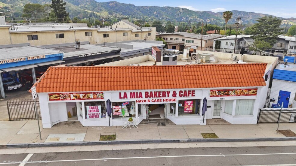 Primary Photo Of 7780 Foothill Blvd, Tujunga Restaurant For Sale