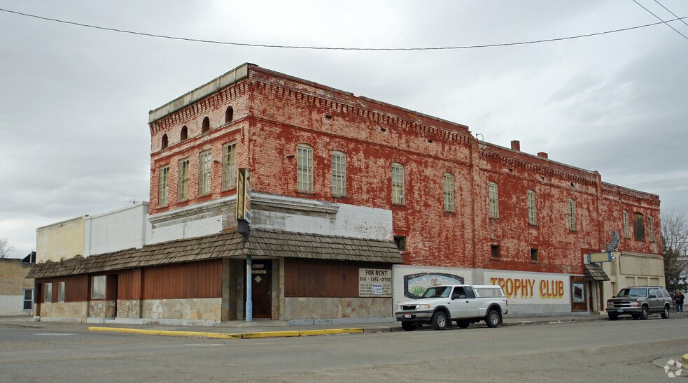 More Photos Of 45 N Commerical St, Glenns Ferry Storefront Retail Office For Sale