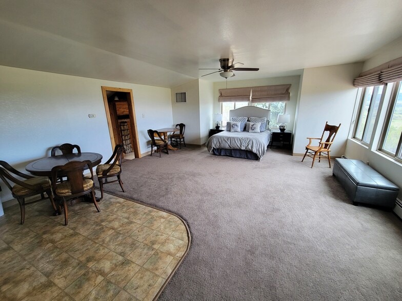 More Photos Of 50158 Eagles Way, Mesa Hospitality For Sale