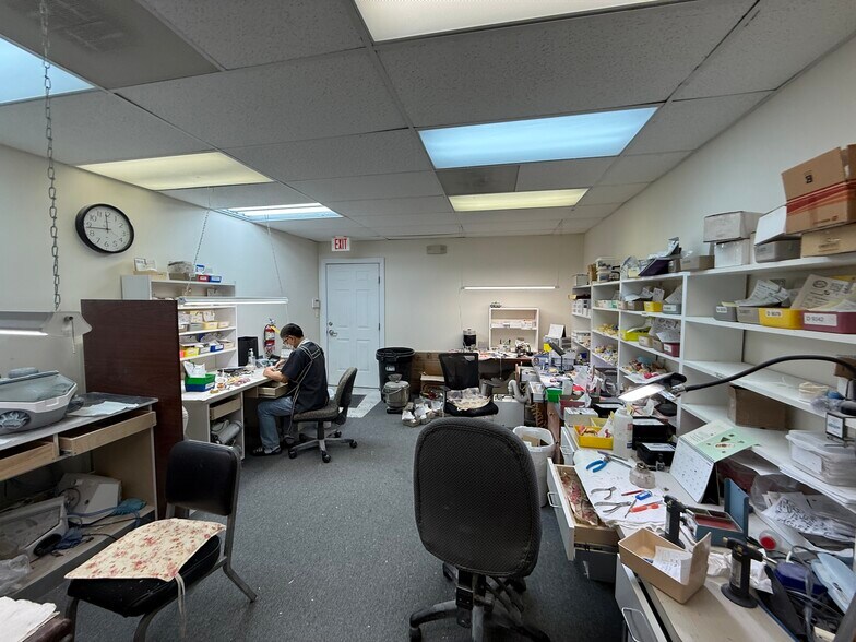 More Photos Of 8314 Browns Ln, Manassas Flex For Lease