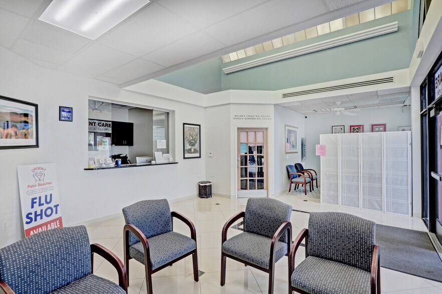 More Photos Of 3537 Forest Hill Blvd, West Palm Beach Medical For Lease