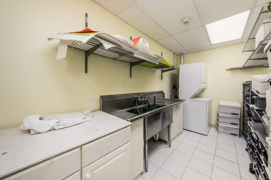 More Photos Of 6015-6049 Dempster St, Morton Grove Storefront Retail Office For Sale