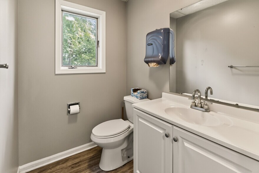 More Photos Of 6107 Loomis Rd, Farmington Office For Sale