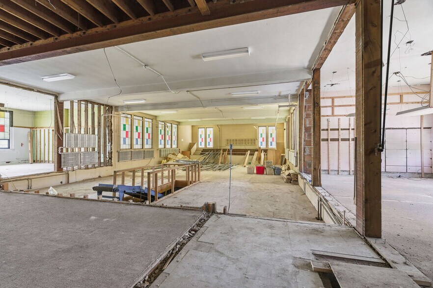 More Photos Of 642 S Main St, Central Square Office Residential For Lease