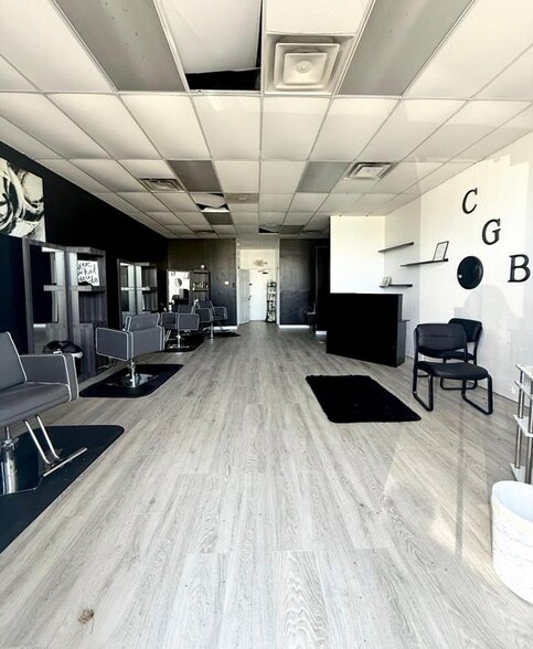 More Photos Of 25241-25251 Eureka Rd, Taylor Storefront Retail Office For Lease