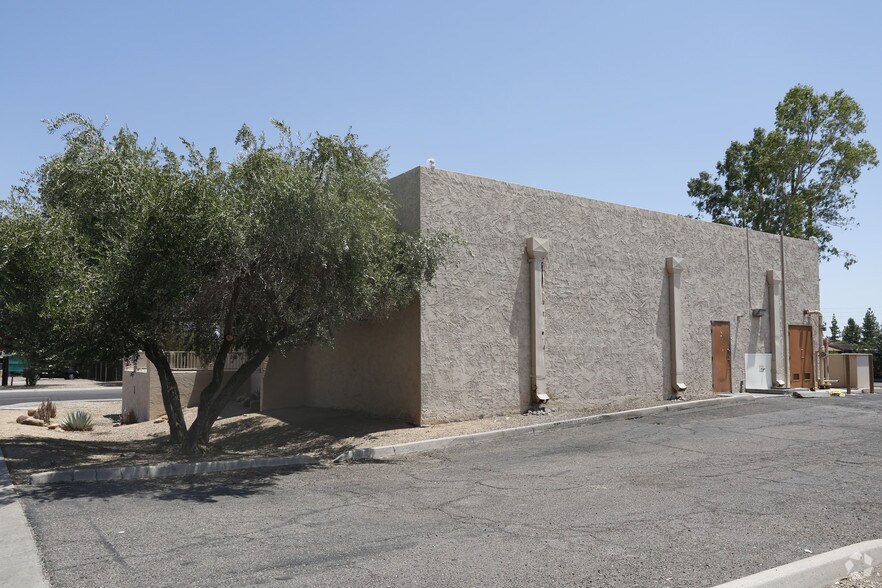 More Photos Of 6739 East Avalon Drive, Scottsdale Restaurant For Lease