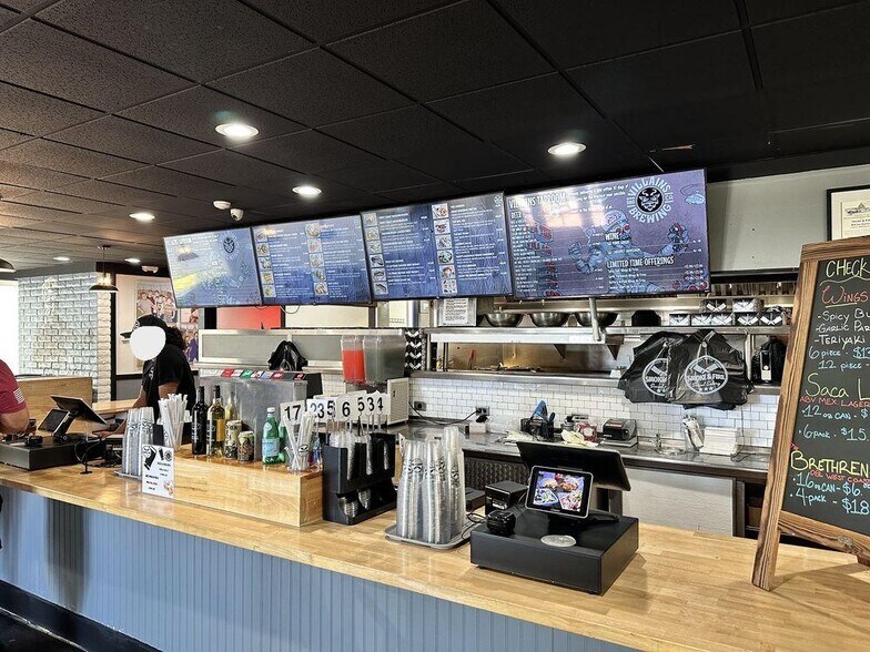 More Photos Of 401 E Foothill Blvd, Pomona Restaurant For Sale