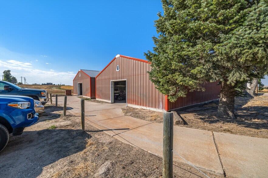 More Photos Of 4552 Gilliland Dr, Kimball Restaurant For Sale
