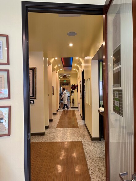 More Photos Of 8660 Wilshire Blvd, Beverly Hills Medical For Sale