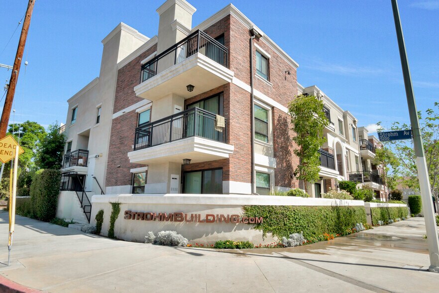 Primary Photo Of 10455 Magnolia Blvd, North Hollywood Apartments For Sale