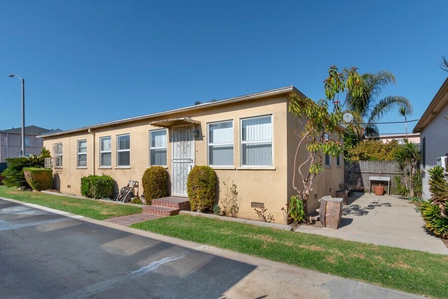 More Photos Of 6036 10th Ave, Los Angeles Apartments For Sale