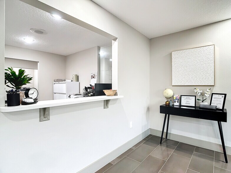 More Photos Of 285 S Central Ave, Umatilla Medical For Sale