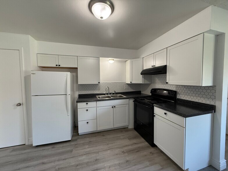 More Photos Of 1405 W 8th Ave, Spokane Apartments For Sale