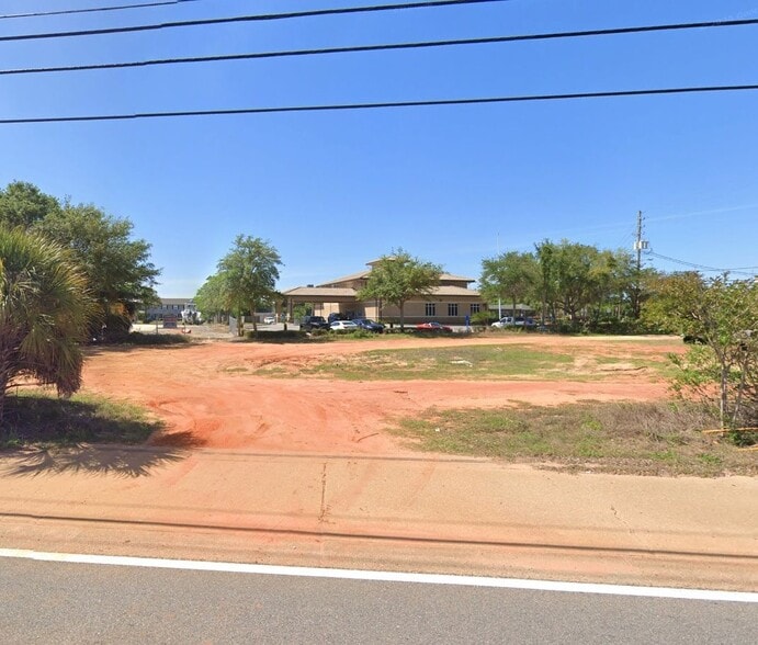 Primary Photo Of 801 Gulf Breeze Pky, Gulf Breeze Land For Lease