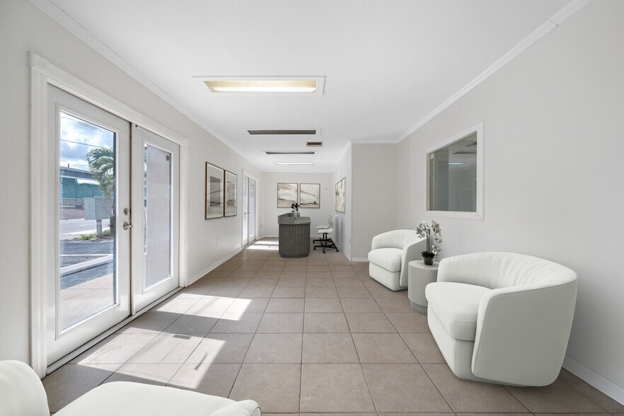 More Photos Of 1230 Lady Marion Ln, Dunedin Flex For Lease