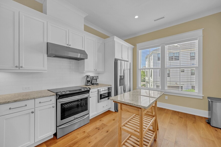 More Photos Of 162 Dugger Ln, Wilmington Apartments For Sale