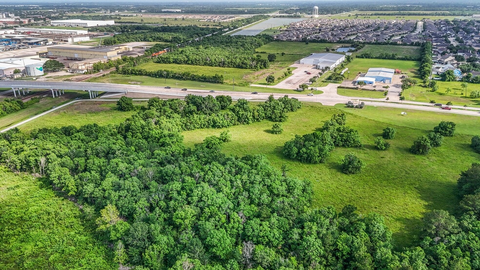 More Photos Of 3901 Magnolia Pky, Pearland Land For Sale