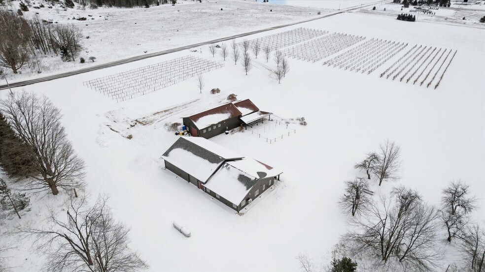 More Photos Of 8370 Lakeview Rd, Alanson Winery Vineyard For Sale