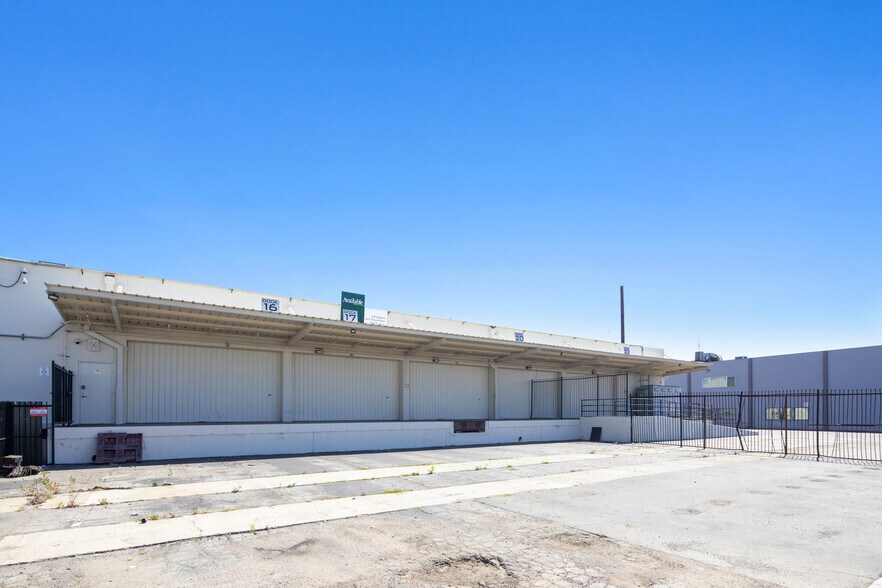 More Photos Of 6623-6625 Washington Blvd, Los Angeles Warehouse For Lease