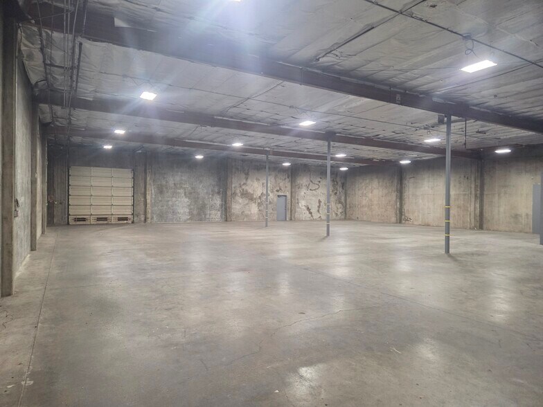 More Photos Of 4101 Franklin Blvd, Sacramento Warehouse For Lease