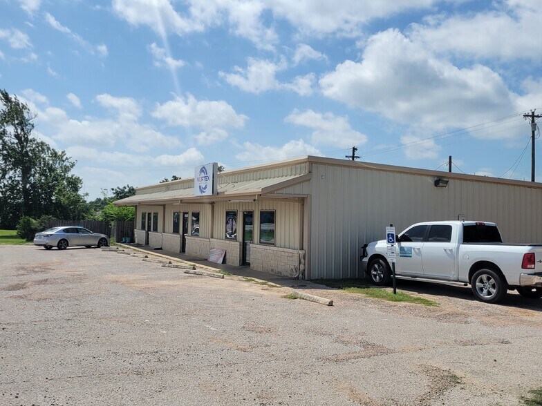 Primary Photo Of 14745 W Tx-29 Hwy, Liberty Hill General Retail For Lease