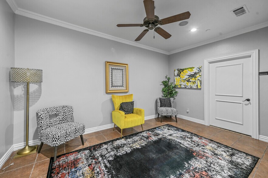 More Photos Of 1651 Justin Rd, Flower Mound Medical For Sale