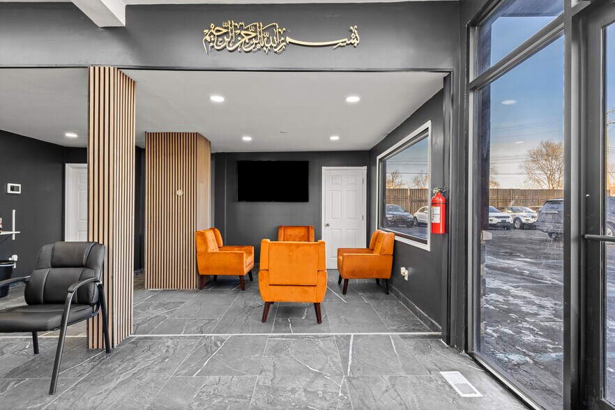 More Photos Of 19420 W Warren Ave, Detroit Auto Dealership For Sale