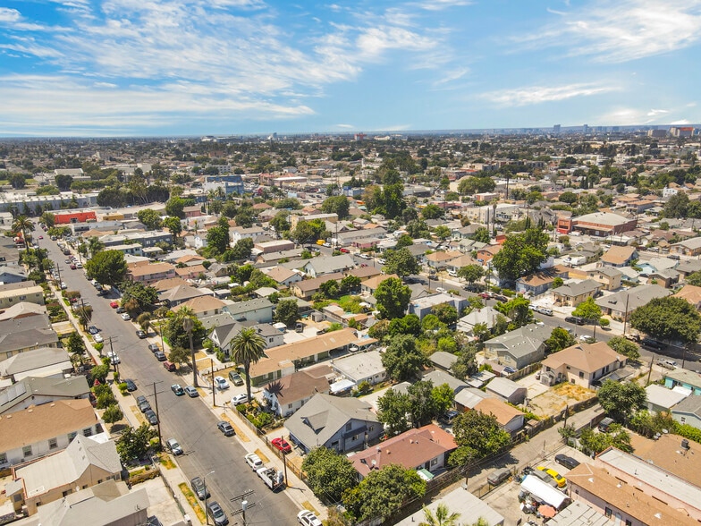 More Photos Of 1253 E 46th St, Los Angeles Apartments For Sale