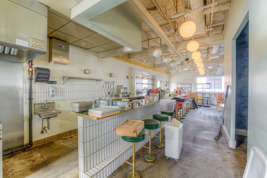 More Photos Of 2655 Broad Ave, Memphis Restaurant For Lease