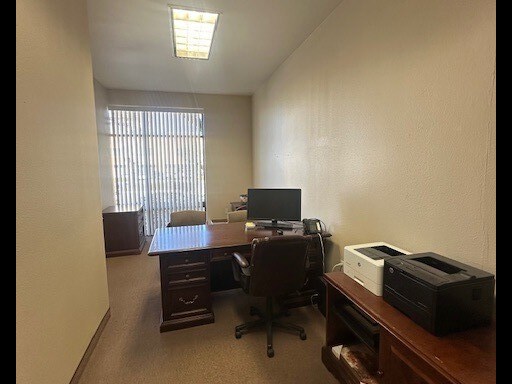 More Photos Of 15505 W Sand St, Victorville Office For Lease