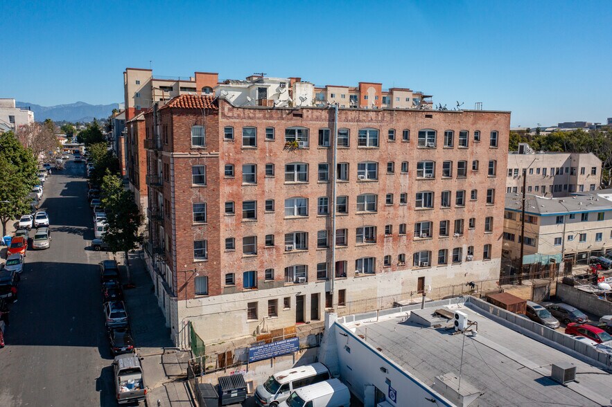 More Photos Of 526 Union Dr, Los Angeles Apartments For Sale