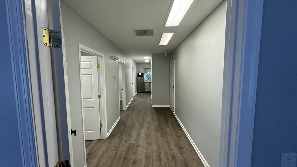 More Photos Of 722 Grant St, Herndon Medical For Lease