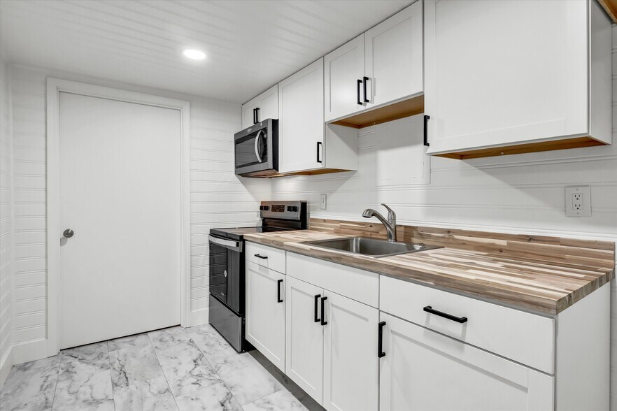 More Photos Of 2737 Gaston Ave, Knoxville Apartments For Sale