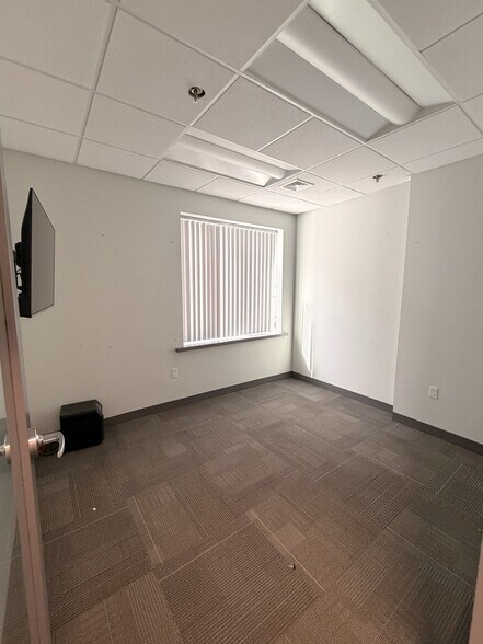 More Photos Of 75 Proctor St, Roxbury Warehouse For Lease