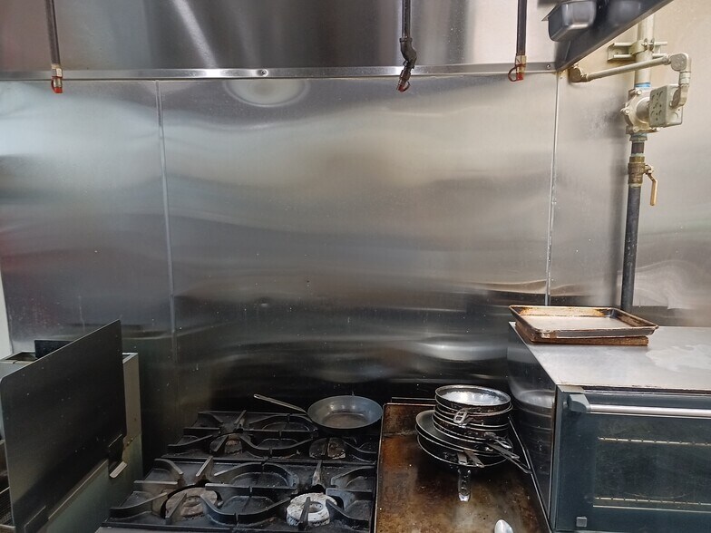 More Photos Of 920 Studemont St, Houston Restaurant For Lease