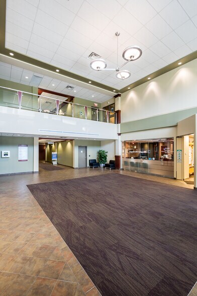 More Photos Of 40 Sunpark Plz SE, Calgary Medical For Lease