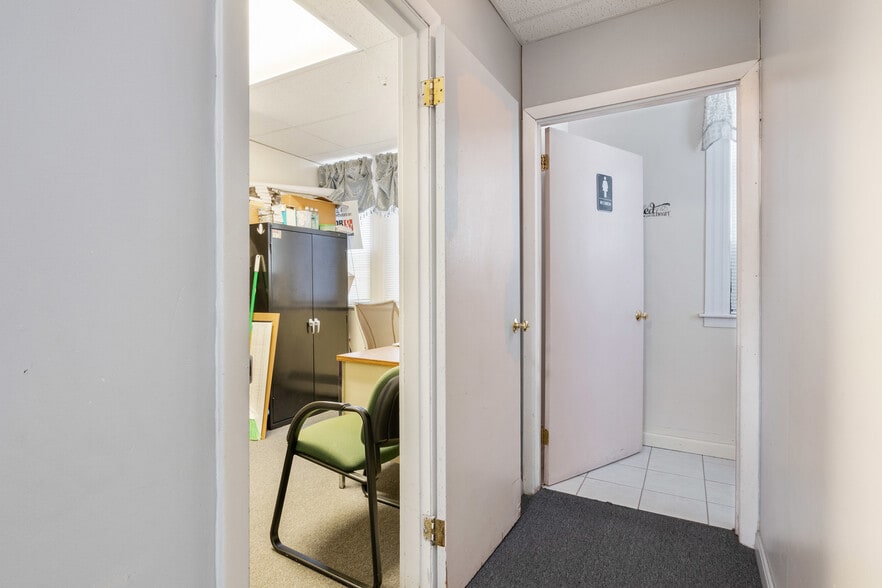 More Photos Of 1 C St, Framingham Religious Facility For Sale